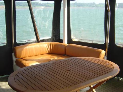 1990 Trader 595