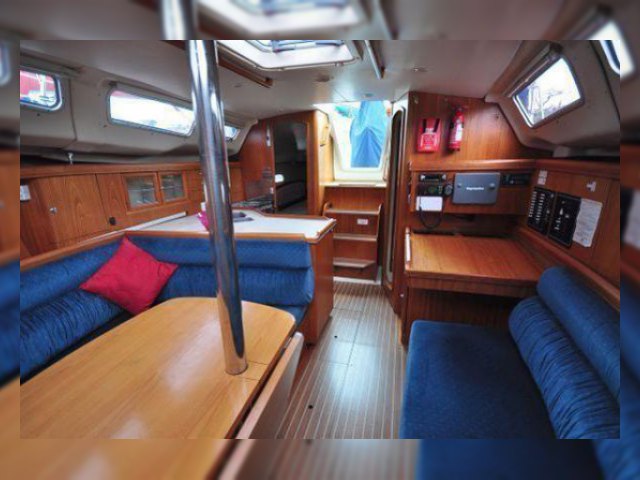 2003 Hunter Legend 36 in vendita