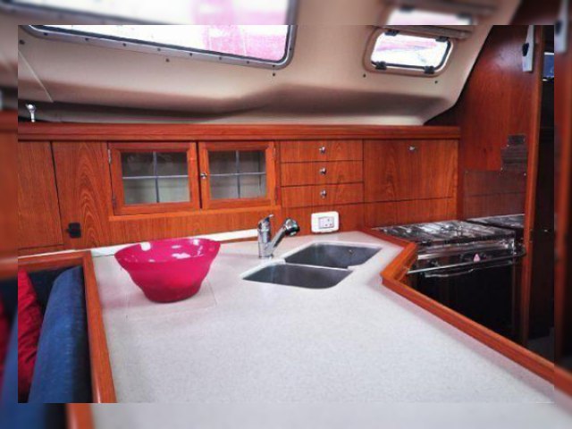 2003 Hunter Legend 36