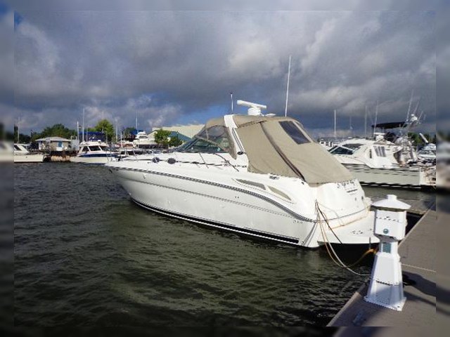 Sea Ray 380 Sundancer