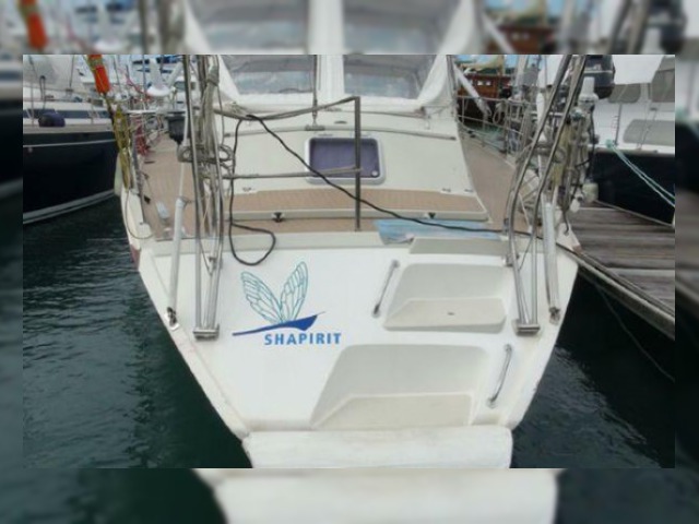 2001 Amel Super Maramu 2000 for sale