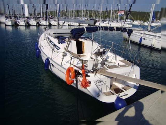 Sea Otter Narrow Boat With Cruiser Sternnanni 21