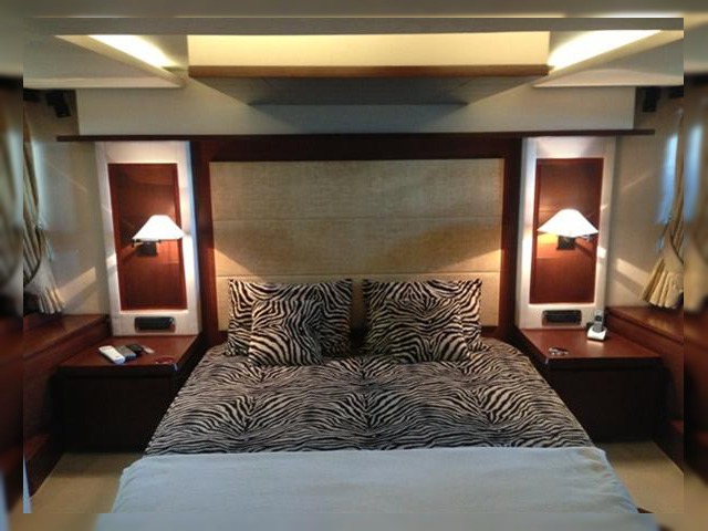 2008 Azimut 105 for sale