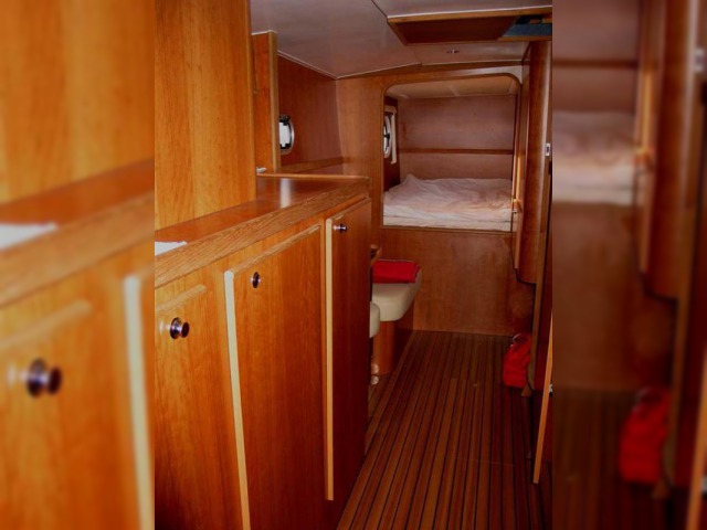 2003 Catana 471