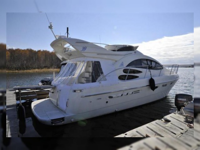 Azimut 39 Fly (2003)