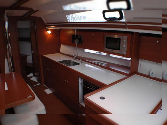 Buy 2011 Dufour 375