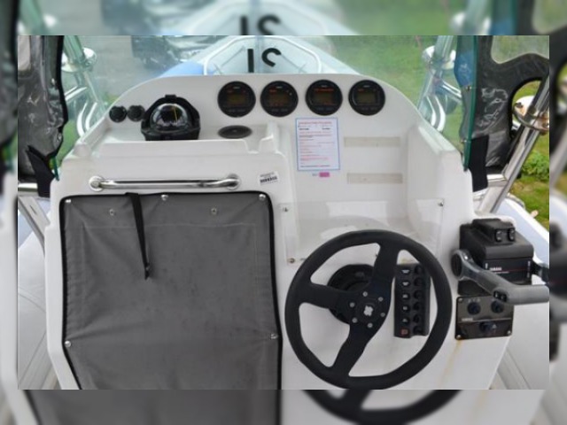 Buy 2005 Protector 8.5M Centre Console