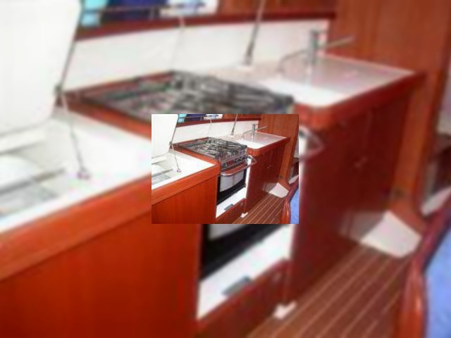 2008 Dufour 425
