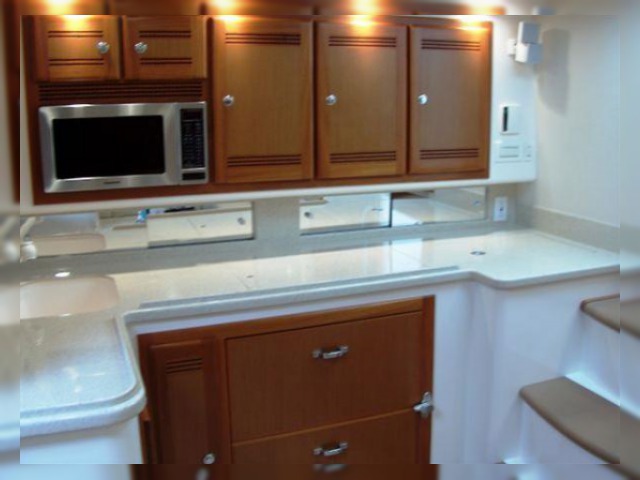 2005 Cabo 45 Express