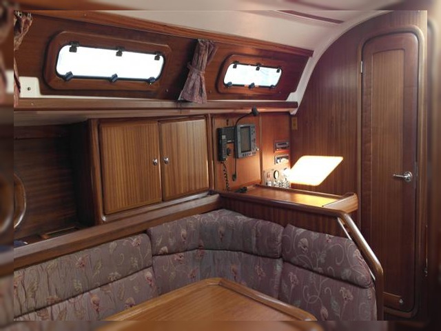 1999 Bavaria 38 for sale