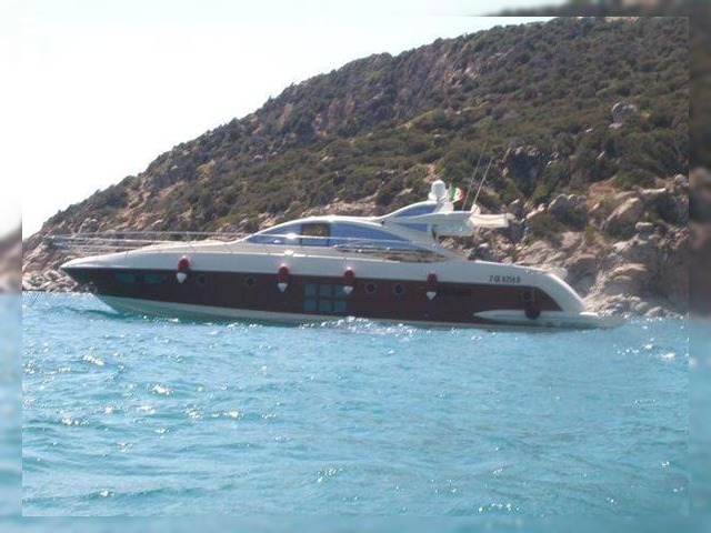 Buy 2009 Azimut 62S