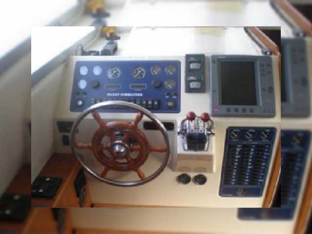 Kupić 2000 Hardy Commander 32