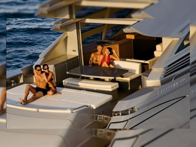 2009 Pershing 80