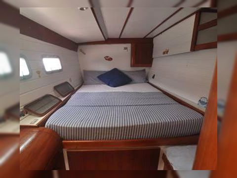 2000 Lagoon 47
