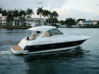 Cruisers Yachts 420 Sport Coupe