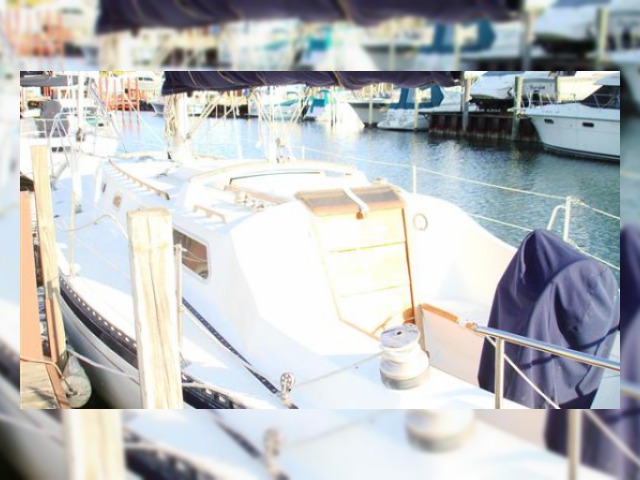 1978 Islander 36