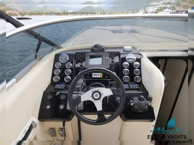 2005 Performance Marine 1107 til salg