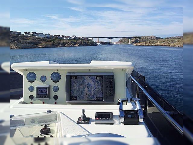 Buy 2011 Ferretti 2011