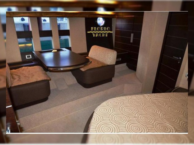 2007 Azimut 68S
