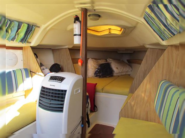 Buy 1978 Pearson 323