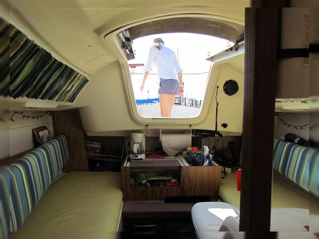 1978 Pearson 323