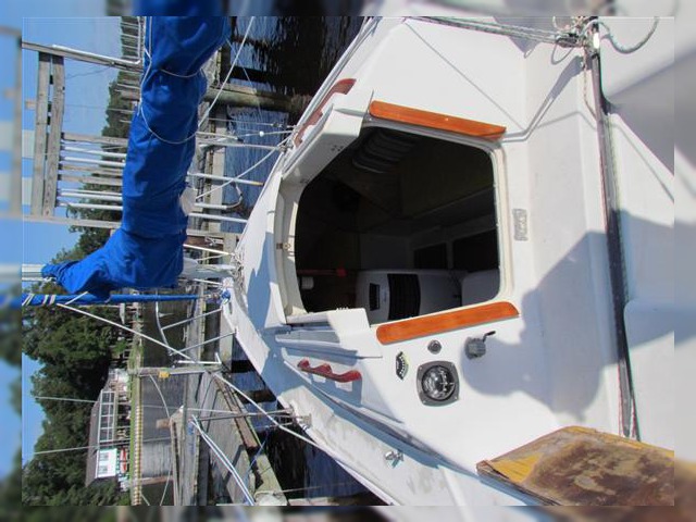 1978 Pearson 323 for sale