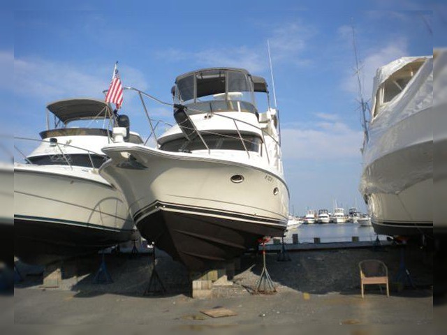 1997 Silverton 352