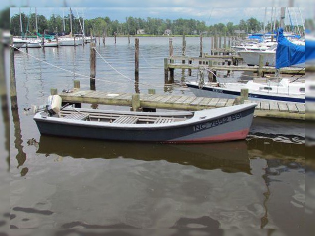 1983 Custom 15' Skiff