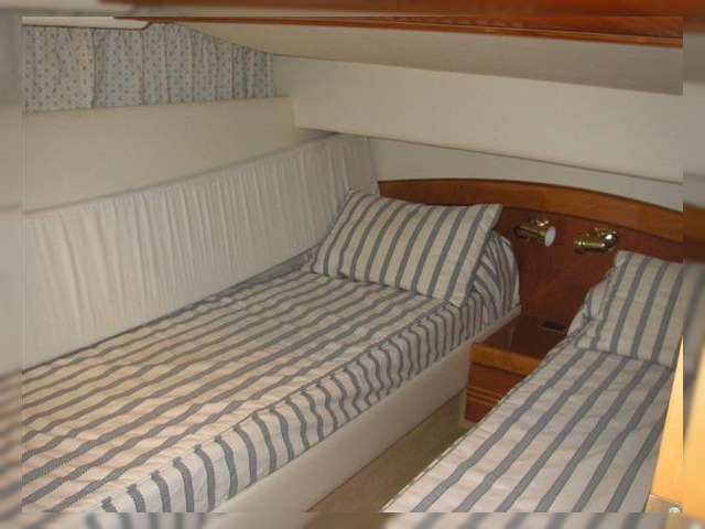 Buy 2001 Astondoa 39