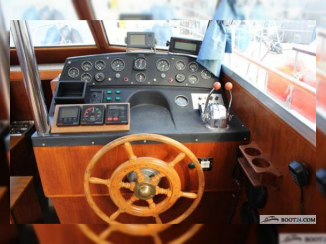 1976 Condor (De) Comtess 44 for sale