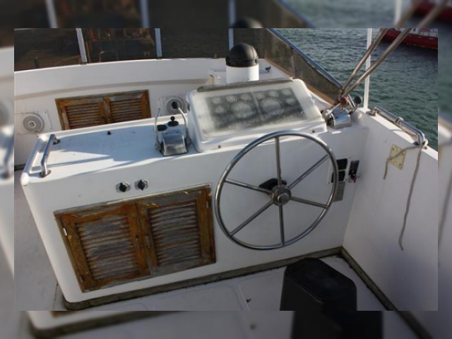 1989 Jefferson 52