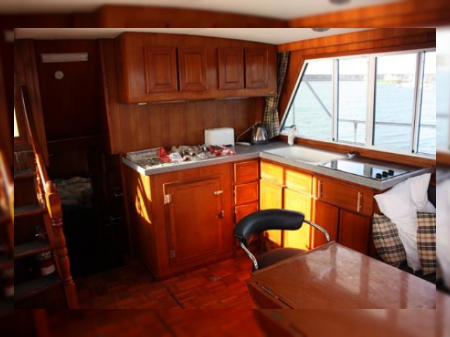 1989 Jefferson 52 for sale