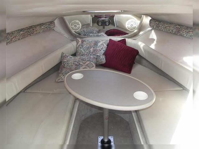 Αγοράστε 2000 Crownline 210