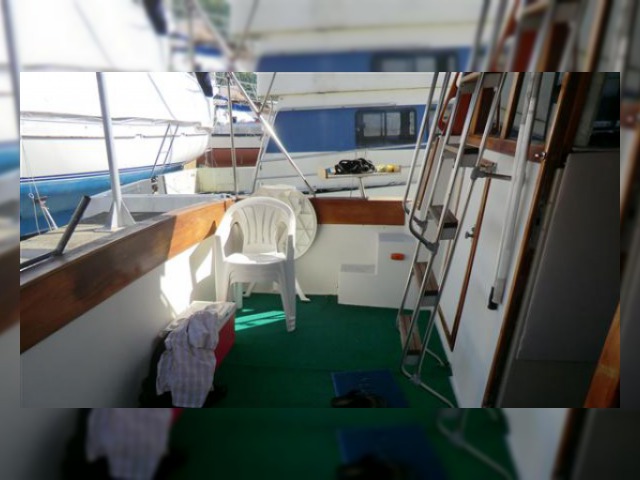 1984 Bayliner Explorer3870