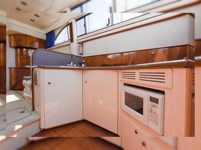 Αγοράστε 1998 Fairline Phantom 42