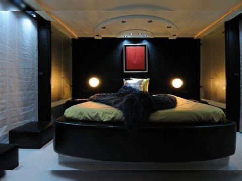2000 Pershing Express