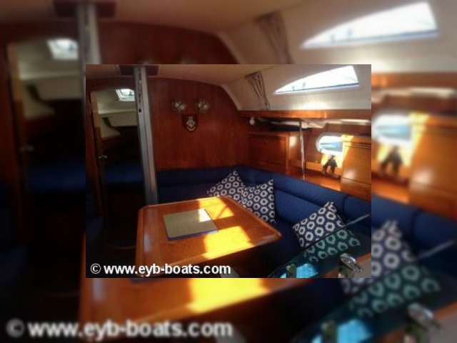 2009 Azimut 85