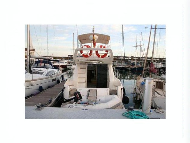 Buy Azimut 42 Fly
