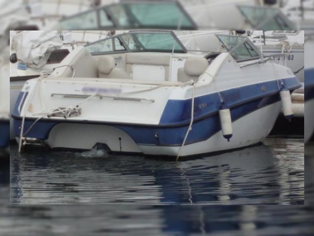 Crownline 210 zu verkaufen