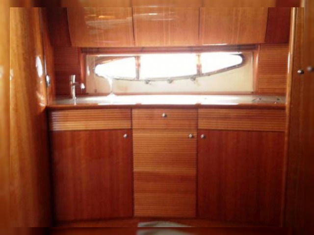 Atlantis 42