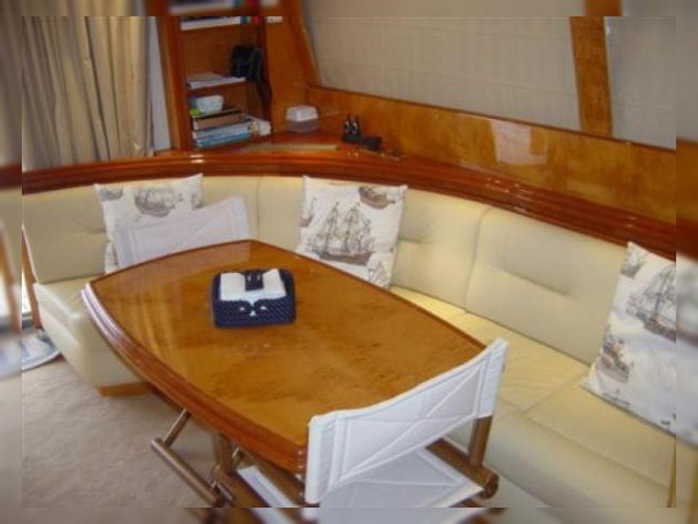 Astondoa 52