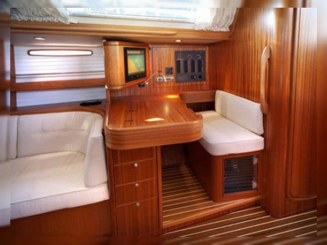 2009 Arcona 430