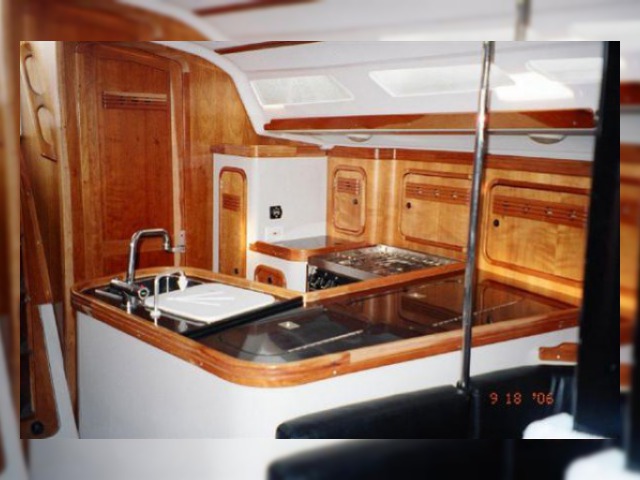 Købe 2001 C&C 121