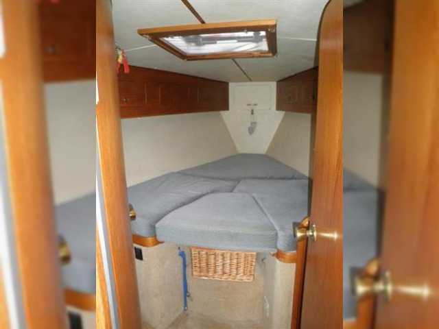 Buy 1990 Moody Eclipse 33
