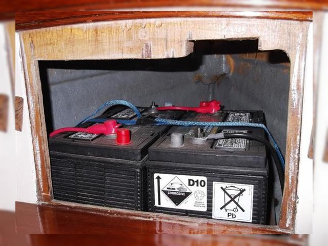 Købe 1990 GRP Electric Open Launch