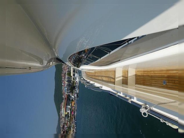 2008 Ferretti 681