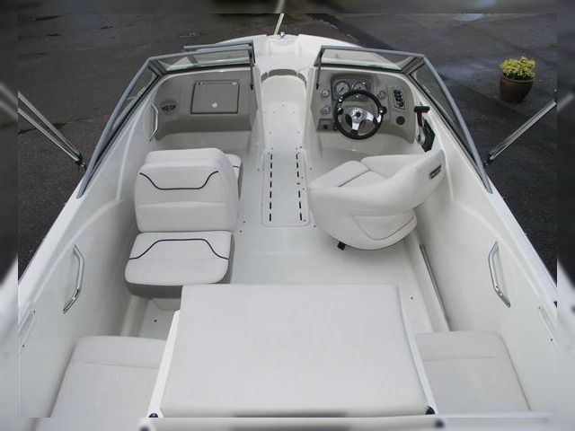2011 Larson 850 in vendita