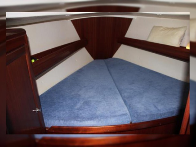 Buy 2000 Bavaria 37
