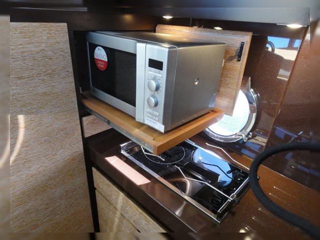 Acquistare 2010 Azimut 38 Fly