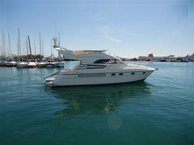 1999 Fairline Phantom 42